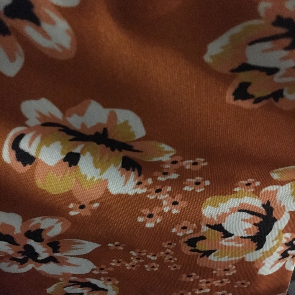 Handbag - Picture 3 of 3